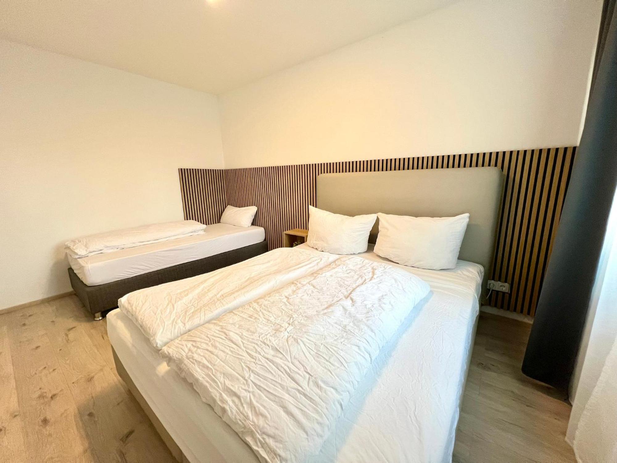 Apartment Leverkusen Buitenkant foto